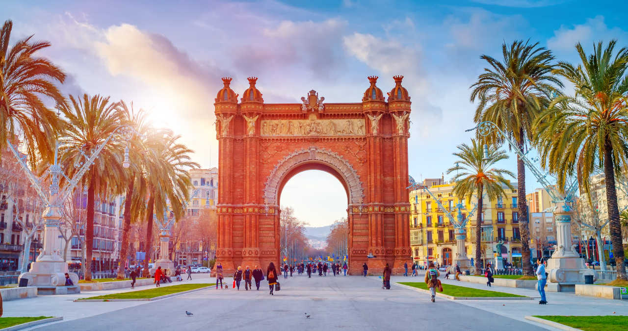 Onde fica Barcelona? Conheça a capital da Catalunha!