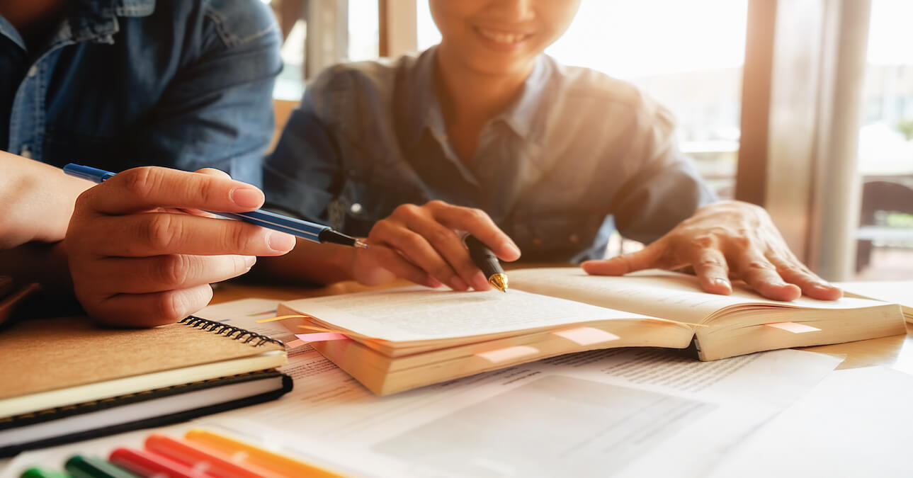 Por que é importante estudar inglês: Conheça 4 motivos