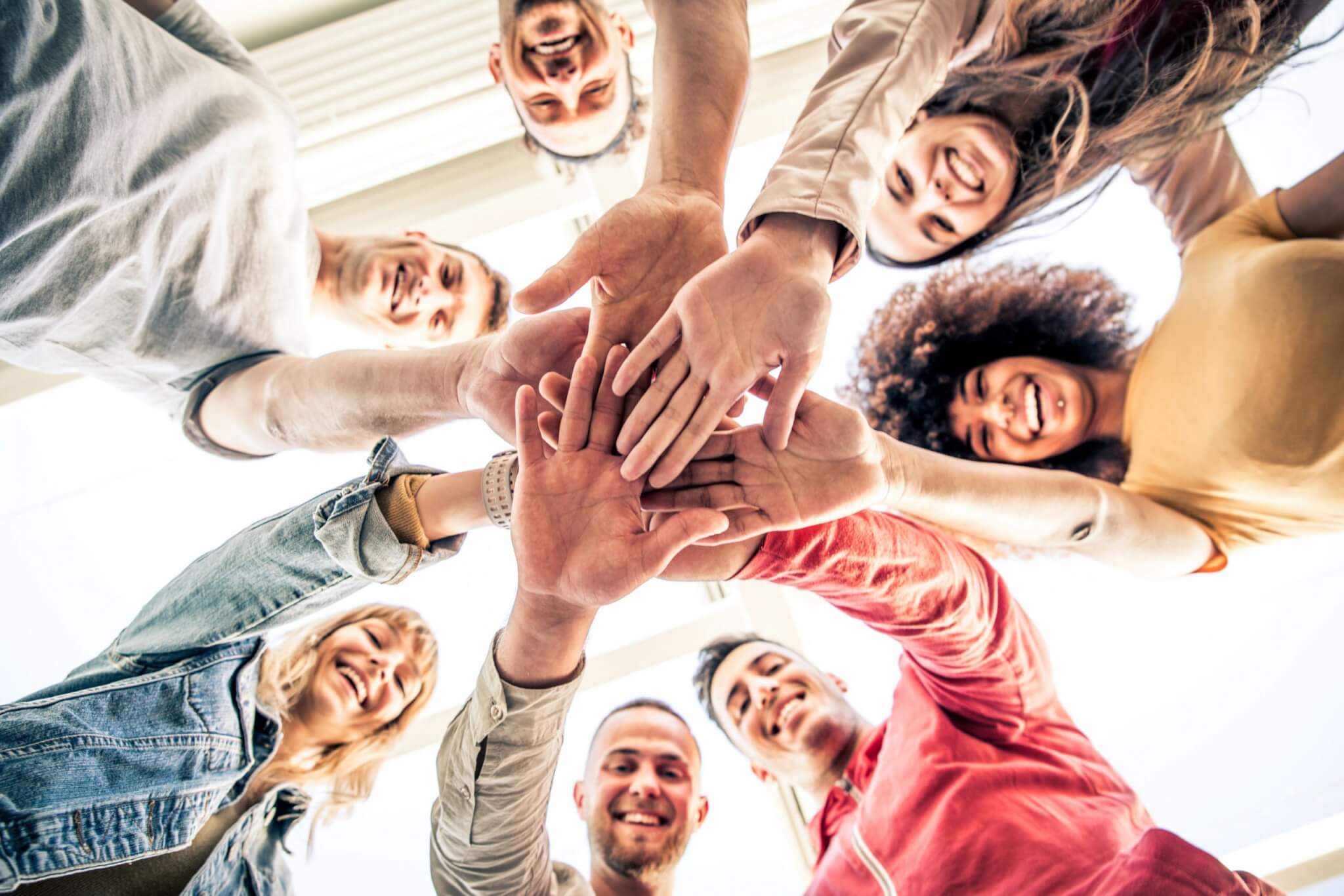 Tipos de Trabalho Voluntário: conheça os modelos que existem